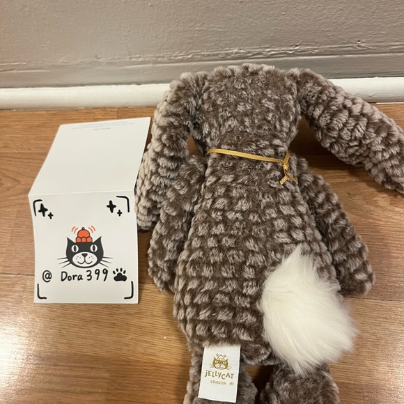 Jellycat Authentic Bashful Luxe Bunny “Pine” – New –Holiday Gift - Picture 3 of 4